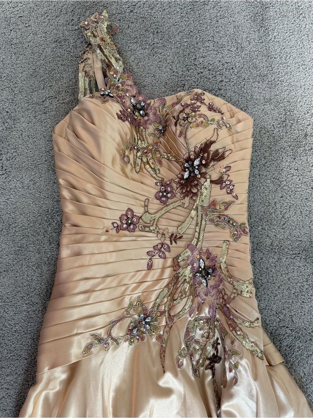 Stunning Rare vintage Neblon gold one shoulder maxi embellished